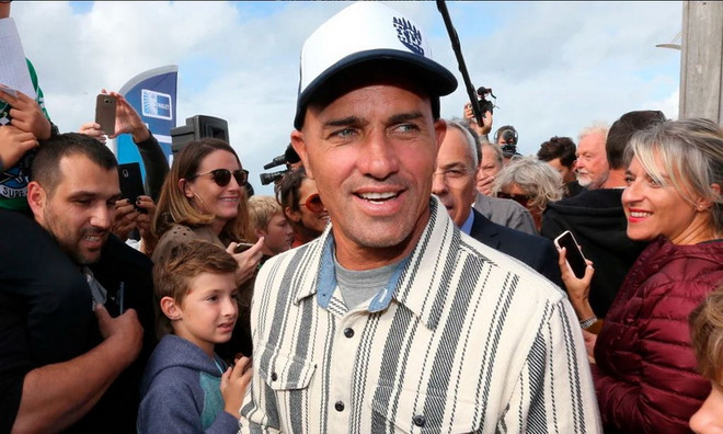 Dự án xây hồ lướt sóng nhân tạo lớn nhất trên sa mạc ở California ảnh 1