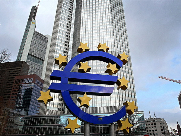 Lạm phát tháng Hai tại Khu vực Eurozone rơi vào vùng âm ảnh 1