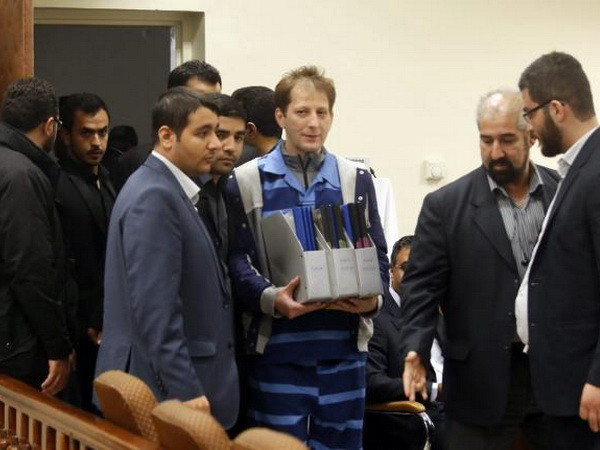 Tỷ phú dầu mỏ Iran Babak Zanjani bị tuyên án tử hình ảnh 1
