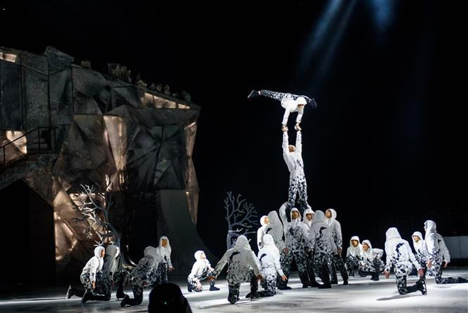 Đoàn xiếc trứ danh Cirque du Soleil nộp đơn xin bảo hộ phá sản ảnh 1