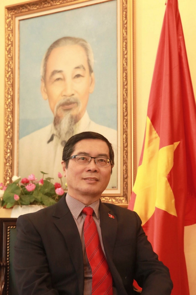 Ưu tiên tháo gỡ khó khăn cho người Việt ở Ukraine trong dịch COVID-19 ảnh 1