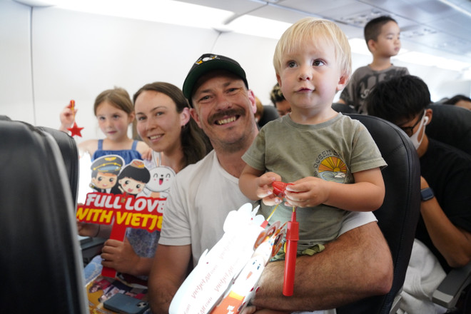 Đón Trung Thu với Chị Hằng, Chú Cuội trên các chuyến bay cùng Vietjet ảnh 6