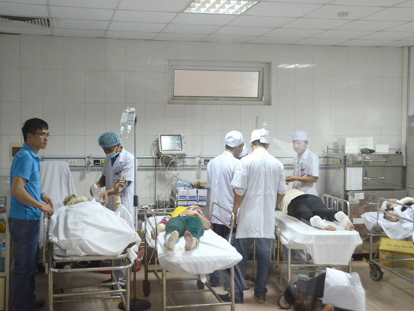 Nghệ An: Thăm hỏi, hỗ trợ nạn nhân vụ nổ lò hơi nhà máy gỗ ảnh 1