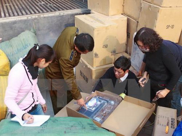 Hà Nội: Điều tra vụ 1,3 tấn phụ gia thực phẩm không rõ nguồn gốc ảnh 1