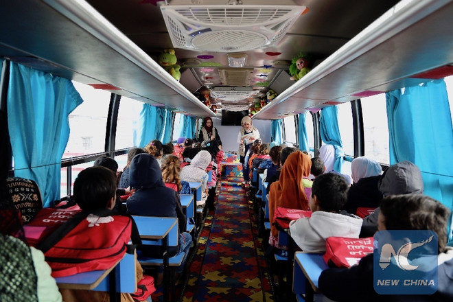 "Chuyến xe hy vọng" dành cho các trẻ em tại thủ đô Baghdad ảnh 2