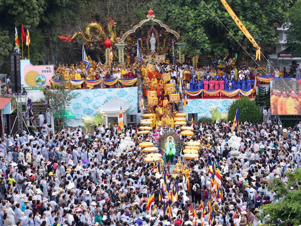 Đã Nẵng: Khai hội Lễ hội Quán Thế Âm 19/2 - Ngũ Hành Sơn 2017 ảnh 1