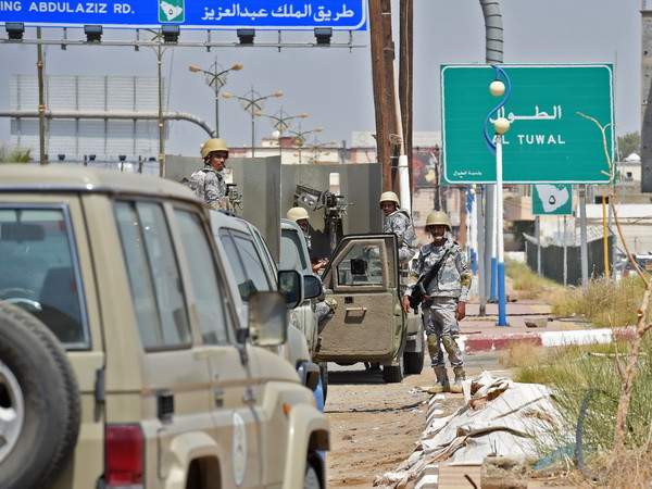 Liên quân Arab đóng cửa biên giới Yemen sau vụ bắn tên lửa ảnh 1