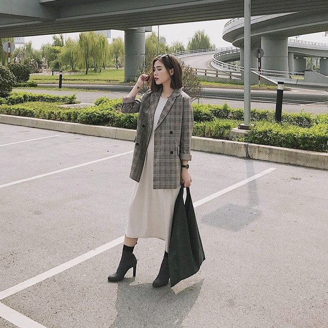 Muôn kiểu phối đồ với blazer của quý cô thời trang Việt ảnh 2
