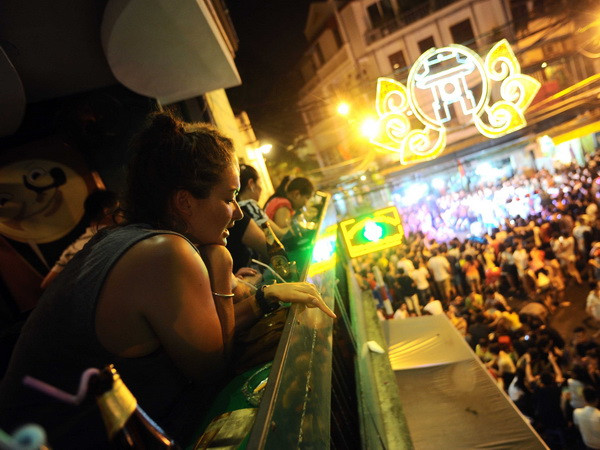 Hà Nội nới giờ kinh doanh: Chính quyền ''căng mình'' quản lý ảnh 2