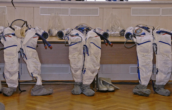 Nga tuyển phi công vũ trụ mới cho sứ mệnh chinh phục Mặt Trăng ảnh 1