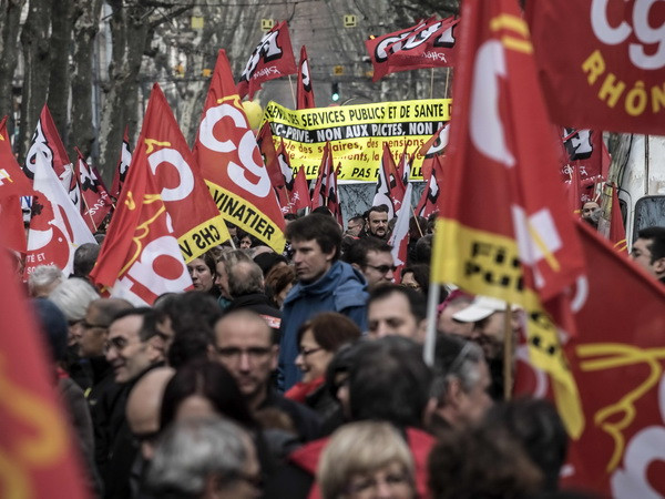 Tổng đình công ở Pháp: Cảnh sát bắt giữ hàng chục người quá khích ảnh 1