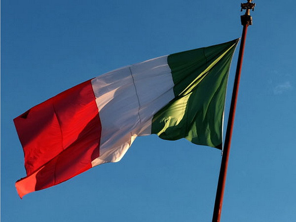 EU đạt được thỏa thuận về xử lý các khoản nợ xấu của Italy ảnh 1