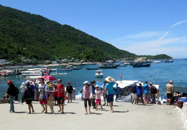 Nhận rõ yếu kém nội tại để thúc đẩy ngành du lịch cất cánh ảnh 1