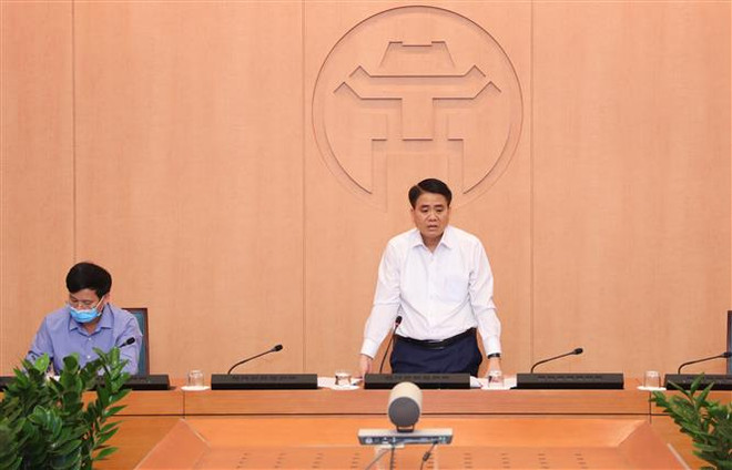 Hà Nội tạm dừng các dịch vụ, kinh doanh mặt hàng không thiết yếu ảnh 1