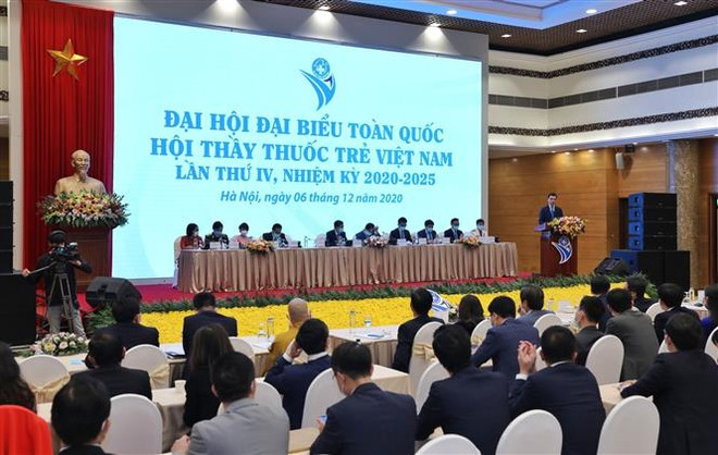 'Thầy thuốc trẻ cần xem niềm tin của bệnh nhân là mục tiêu phấn đấu' ảnh 1