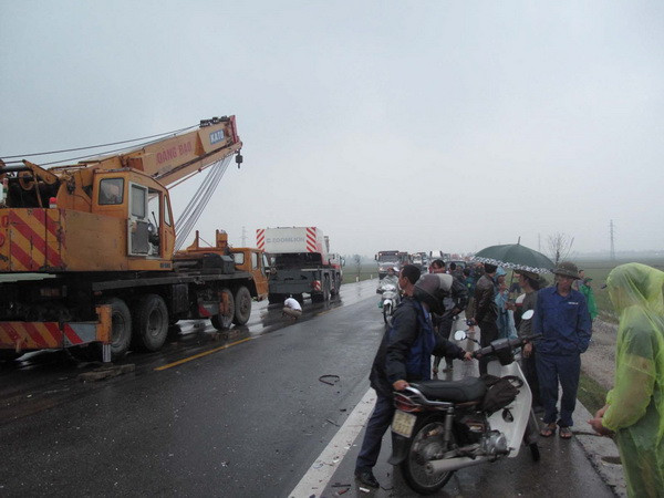 Tai nạn nghiêm trọng làm 4 người trong gia đình thương vong ảnh 1