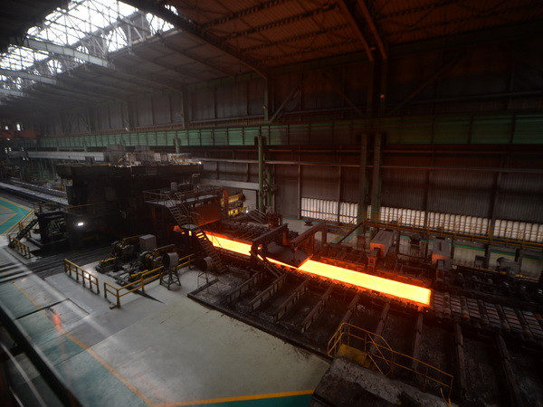 Các bộ trưởng Kinh tế châu Âu hối thúc EU “cứu” ngành thép ảnh 1