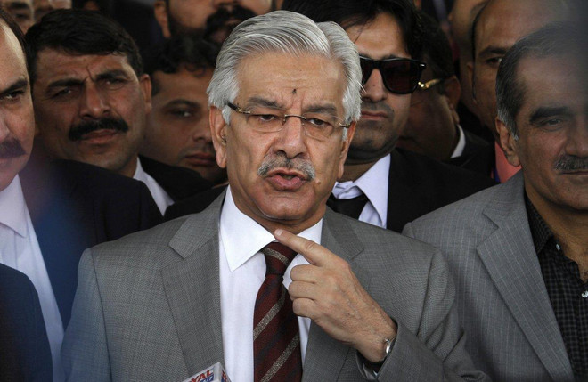 Bộ trưởng Quốc phòng Pakistan Khawaja Asif. (Nguồn: NY Daily News) Sập bẫy tin tức giả, Bộ trưởng Quốc phòng Pakistan cảnh cáo Israel ảnh 1