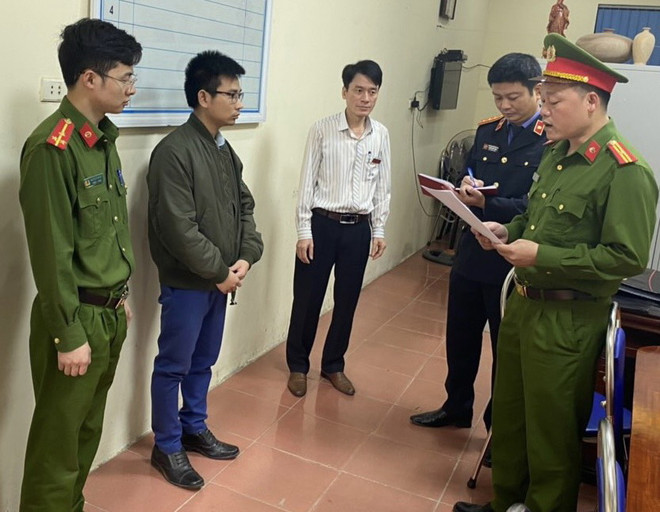 Bắc Giang: Bắt tạm giam thêm một nhân viên Trung tâm đăng kiểm 98-06D ảnh 1