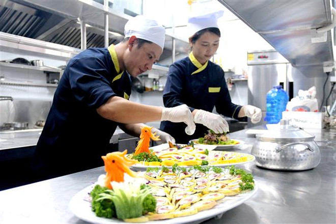 Chung tay nâng cao chất lượng và số lượng nhân lực ngành du lịch ảnh 2