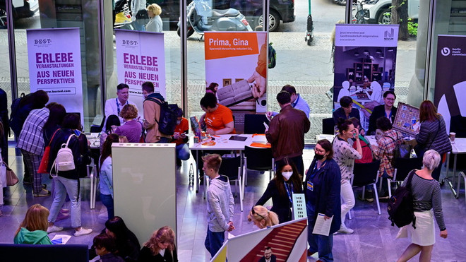 Đức: Thiếu hụt lao động ảnh hưởng lớn tới các mục tiêu quan trọng ảnh 1