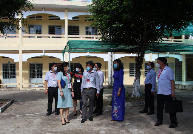 Kiểm tra chuẩn bị Kỳ thi tốt nghiệp Trung học phổ thông tại Hậu Giang ảnh 1