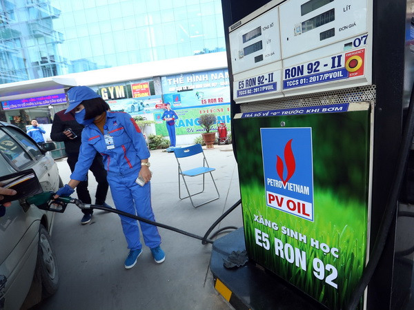 Đề xuất tăng thuế xăng lên mức trần 4.000 đồng mỗi lít ảnh 2