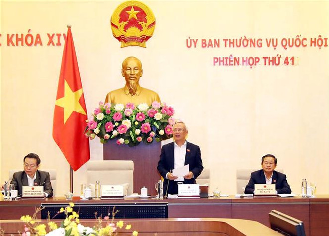 Phó Chủ tịch Quốc hội Uông Chu Lưu chủ trì và phát biểu bế mạc. (Ảnh: Trọng Đức/TTXVN) UBTVQH thông qua sắp xếp, thành lập đơn vị hành chính 18 tỉnh ảnh 1