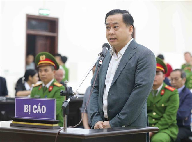 Bị cáo Phan Văn Anh Vũ nói lời sau cùng trước khi tòa tuyên án. (Ảnh: Doãn Tấn/TTXVN) Vụ xử tại Đà Nẵng: Đề nghị miễn trách nhiệm hình sự một số bị cáo ảnh 2