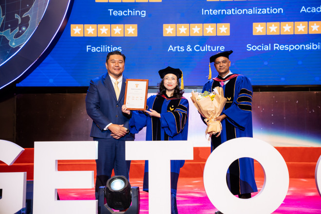 Giáo sư Đại học Cornell bất ngờ vì sự phát triển nhanh của VinUni ảnh 3