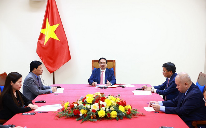 Thủ tướng Phạm Minh Chính điện đàm với Thủ tướng Thái Lan Paetongtarn Shinawatra. (Ảnh: Dương Giang/TTXVN) ttxvn_2908_thu tuong dien dam (4).jpg