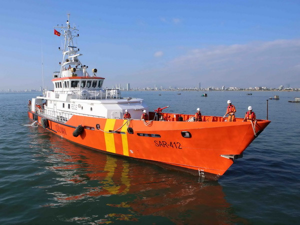 Đà Nẵng: Đưa bảy ngư dân gặp nạn trên biển vào đất liền an toàn ảnh 1