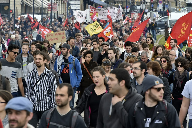 EURO 2016: Pháp siết chặt an ninh trước các cuộc biểu tình lớn ảnh 1