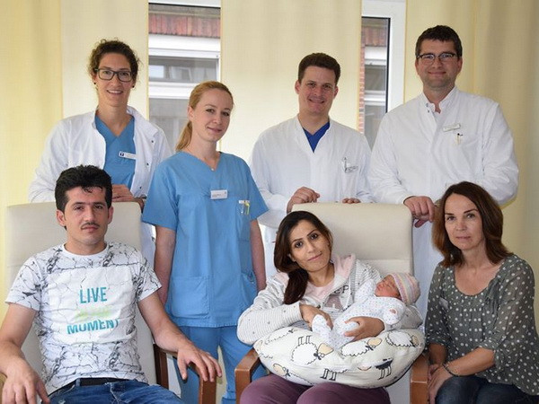 Gia đình Syria đặt tên con là Angela Merkel để vinh danh Thủ tướng Đức ảnh 1