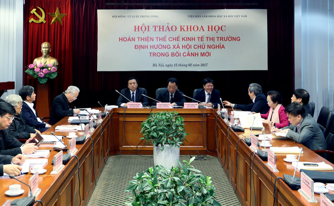 Xây dựng hệ thống chính trị: Hoàn thiện thể chế, đẩy lùi tham nhũng ảnh 1