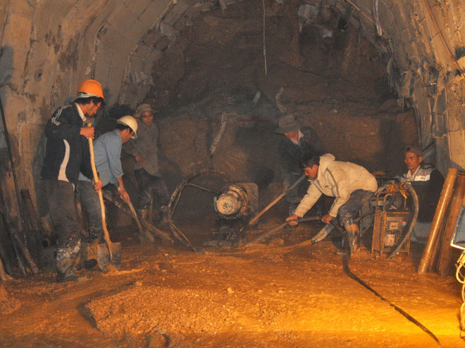 Sự cố sập hầm thủy điện Đạ Dâng: Khả năng kết cầu hầm có vấn đề ảnh 1