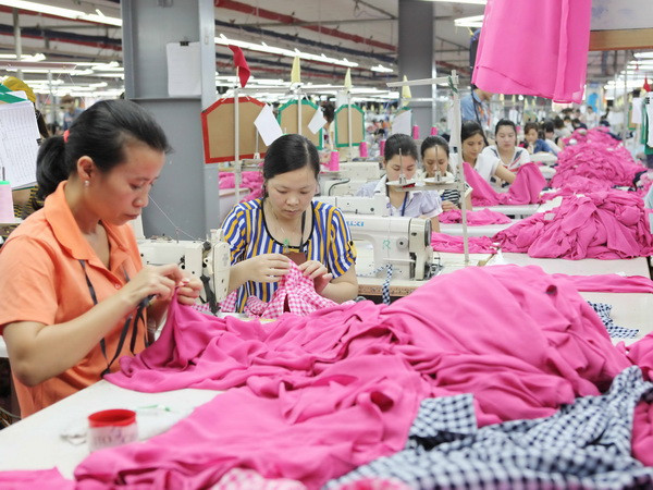 Kim ngạch xuất khẩu hàng dệt may đạt 13,65 tỷ USD ảnh 1