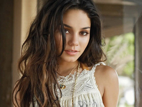 Vanessa Hudgens - Người đến từ thế giới lạc quan ảnh 2