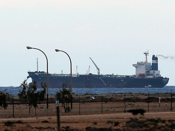 Libya cho hải quân chặn tàu chở dầu của phiến quân ảnh 1