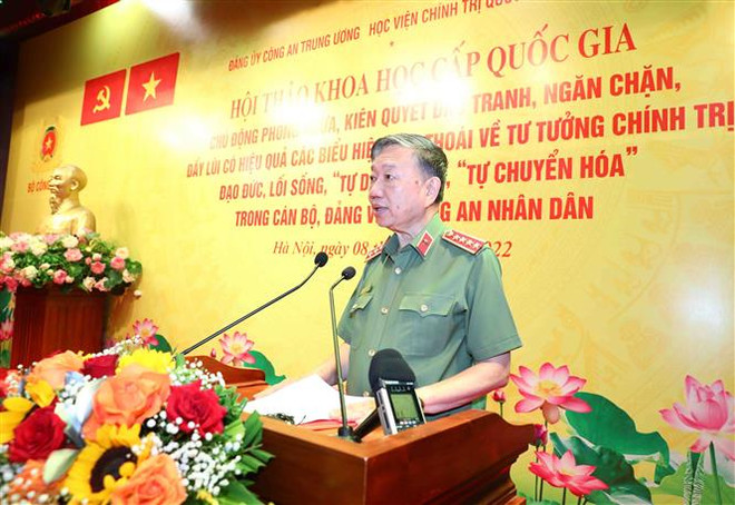 Đẩy mạnh xây dựng lực lượng Công an nhân dân trong sạch, vững mạnh ảnh 1