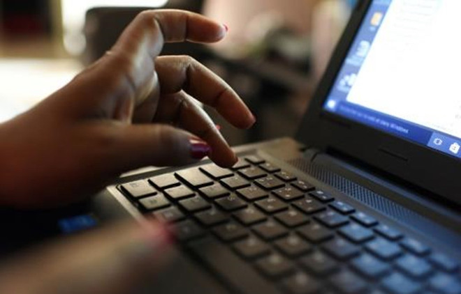 Thương mại điện tử thời COVID-19: Tìm cơ hội trong khó khăn ảnh 2