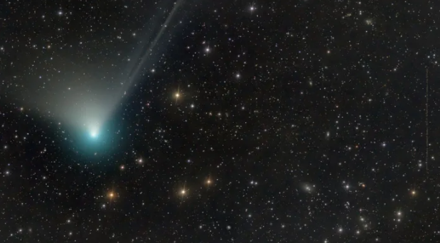 Sao chổi xanh cực hiếm lần đầu tiên tiếp cận Trái đất sau 50.000 năm ảnh 1