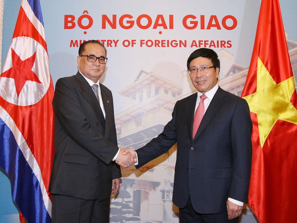 Việt Nam mong muốn tăng cường quan hệ hợp tác với Triều Tiên ảnh 1