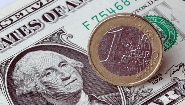 Đồng euro tiếp tục lùi về gần mức thấp nhất trong 8 tháng qua ảnh 1