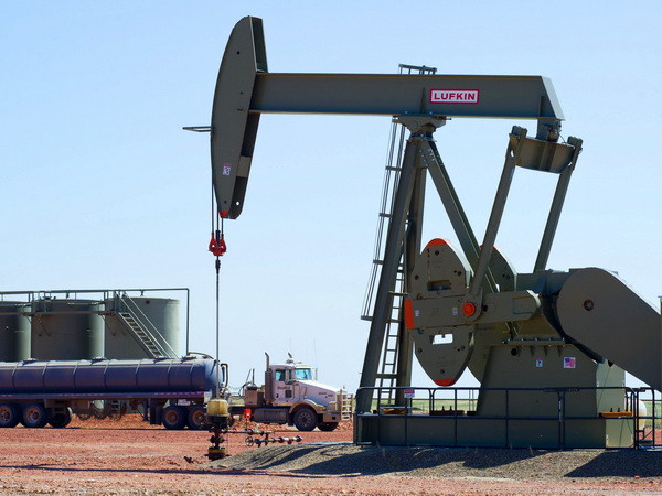 Giá dầu thế giới chạm mức cao nhất kể từ cuối tháng Tám ảnh 1