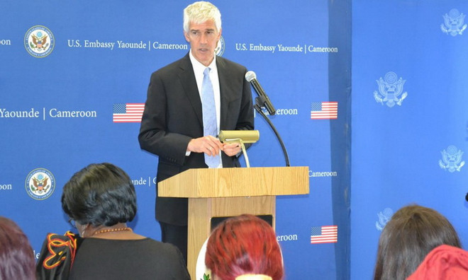Bộ Ngoại giao Cameroon triệu tập Đại sứ Mỹ Peter Barlerin ảnh 1