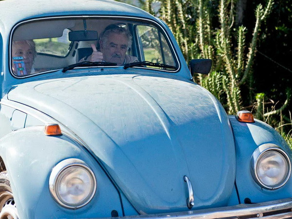 Tổng thống Uruguay trích 550.000 USD tiền lương làm từ thiện ảnh 1