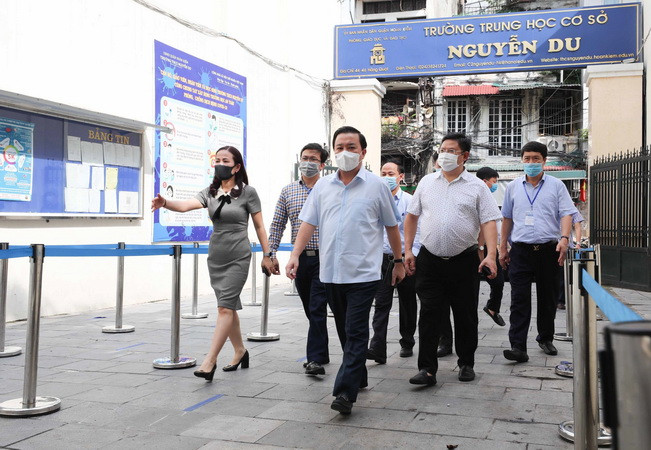 Kỳ thi vào lớp 10 tại Hà Nội: Chuẩn bị tốt cho buổi thi sáng 13/6 ảnh 2