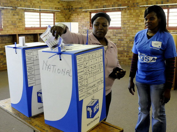 Tổng tuyển cử Nam Phi: Đảng ANC cầm quyền tạm dẫn đầu ảnh 1