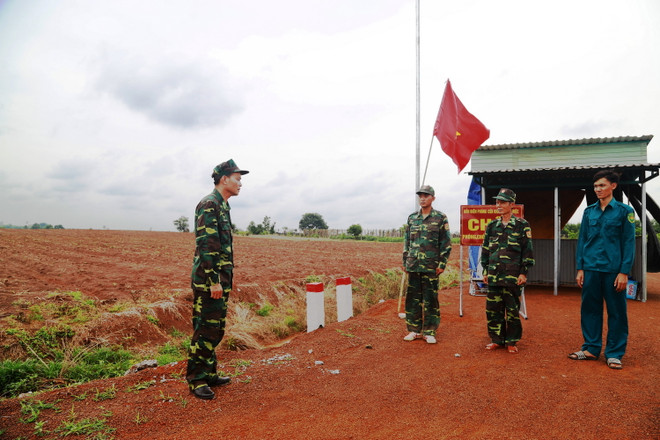 Quản lý và kiểm soát chặt cửa khẩu phụ, lối mở biên giới ảnh 1
